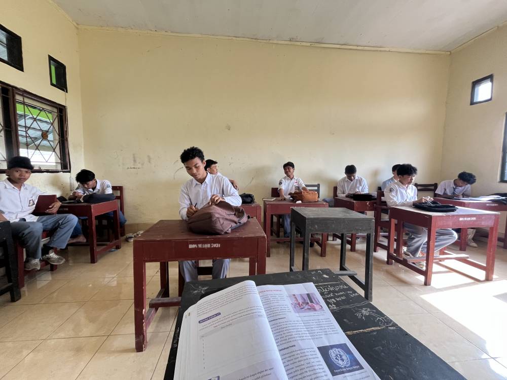 Mengidentifikasi Perkembangan masyarakat globalisasi 